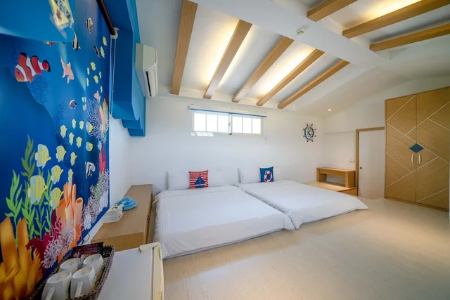 غرفة رباعية بسريرين مزدوجين، Together B&B 3/5
