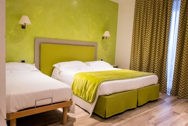 غرفة اقتصادية ثلاثية بأربعة أسرّة، Palace Hotel la Conchiglia D Oro 2/7