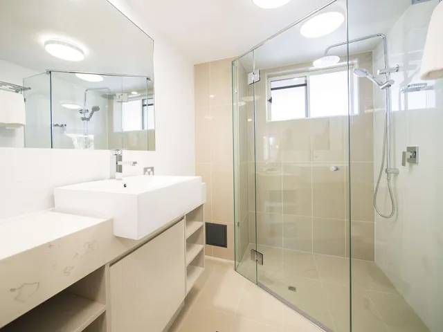 2 Bedrooms, Apartment, Queen and Twin Beds, Oaks Sunshine Coast Oasis Resort 3/3