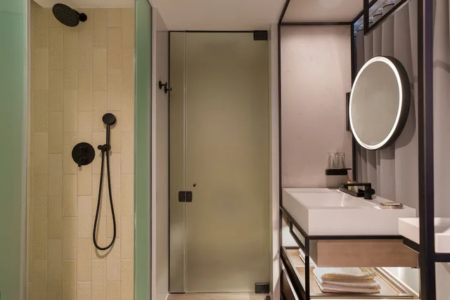 غرفة بسرير مزدوج، Renaissance New York Flushing Hotel at Tangram 4/6