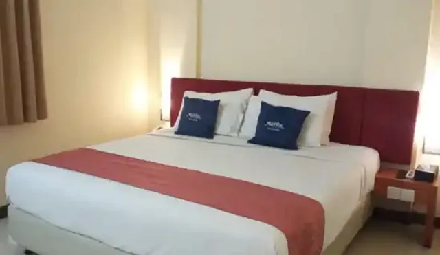غرفة ديلوكس بسرير مزدوج، Hotel Marlin Pekalongan by Dafam Hotels 1/2