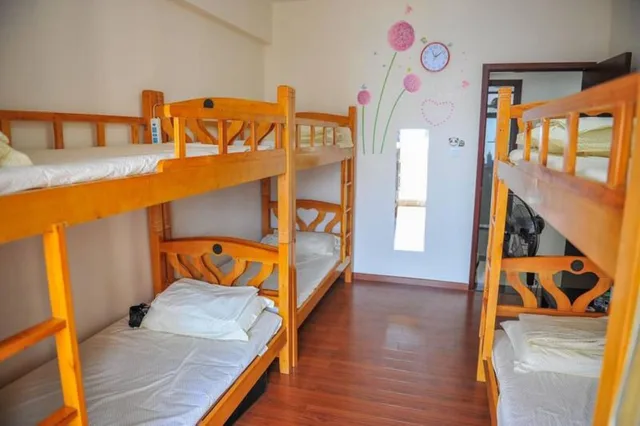 سكن مشترك كومفورت بستة أسرّة للرجال، Yi Jia Ren Hostel 1/5
