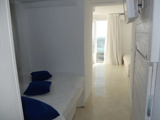 جناح سوبيريور بسرير كينج بإطلالة على البحر بشرفة مع أريكة، Villa Ilias 3/4