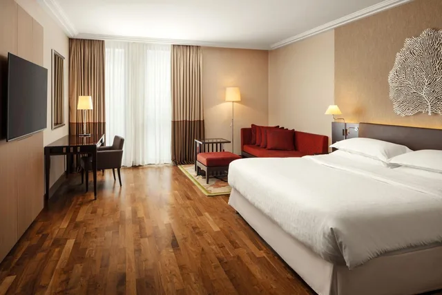 جناح جونيور بسرير كينج مع دخول صالة النادي، Sheraton Bratislava Hotel 1/5