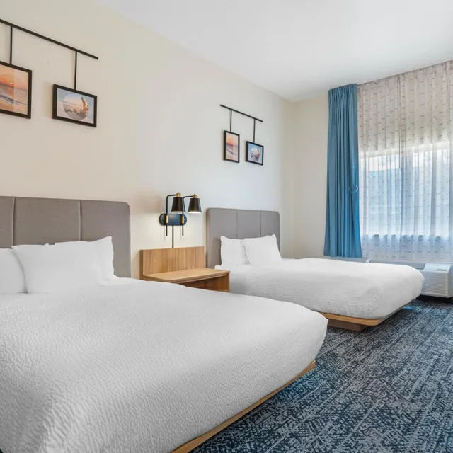 Room, Quadruple, Sleep Inn & Suites Pensacola - University Area 1/5