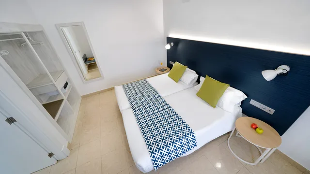 غرفة ديلوكس بسرير مزدوج أو سريرين منفصلين، Broncemar Beach Suites Hotel 3/4