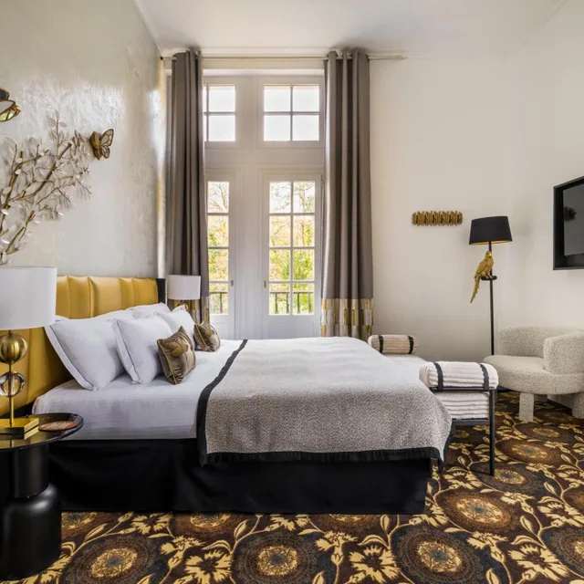 Castle, Superior, King Bed، Chateau Jeanne & the Forest - Chateau de Montvillargenne 1/10