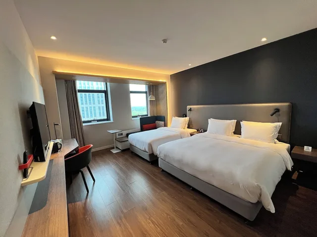 غرفة قياسية بسريرين منفصلين، Holiday Inn Express Rongcheng Science and Technology Park 1/4