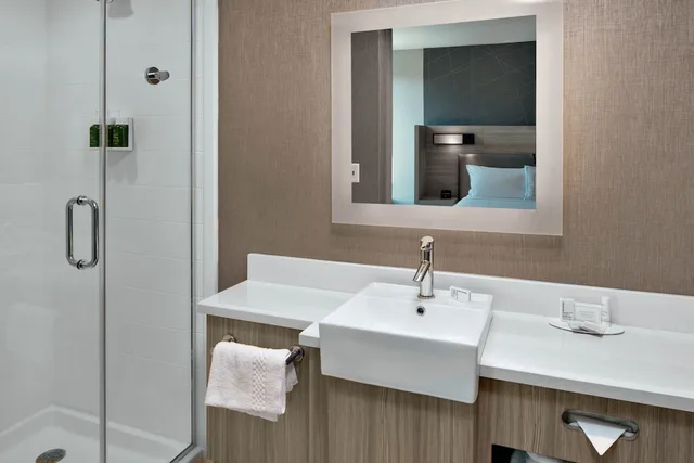 جناح بسرير كينج، SpringHill Suites by Marriott Hilton Head Island 4/6