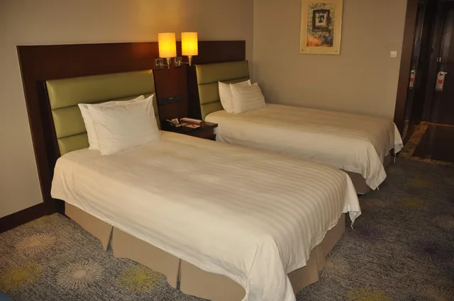 غرفة بسريرين منفصلين، Ramada Plaza by Wyndham Pudong 4/7