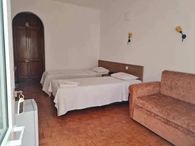 Economy, Twin Beds, No Balcony، Nagi Beach Hotel 1/4