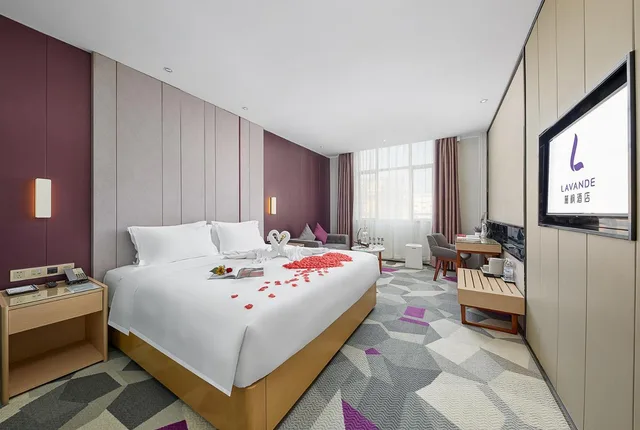 غرفة ديلوكس بسرير كينج، Lavande Hotel Baiyun International Airport Branch 1/5