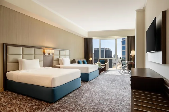 غرفة تنفيذية بسريرين منفصلين، Golden Tulip Doha 1/10