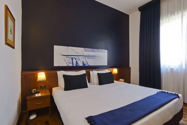 غرفة كلاسيكية مفردة بسرير كينج، GRAND HOTEL TIBERIO 2/10
