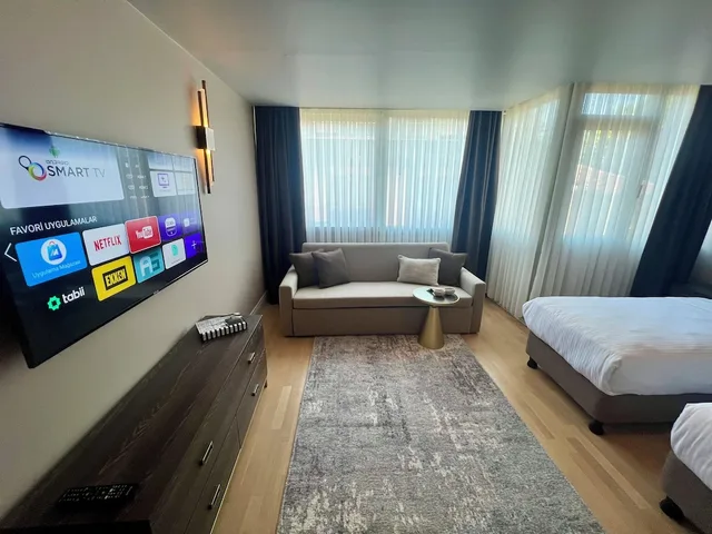 غرفة سوبيريور ثلاثية، Weingart Suites Hotel 2/5