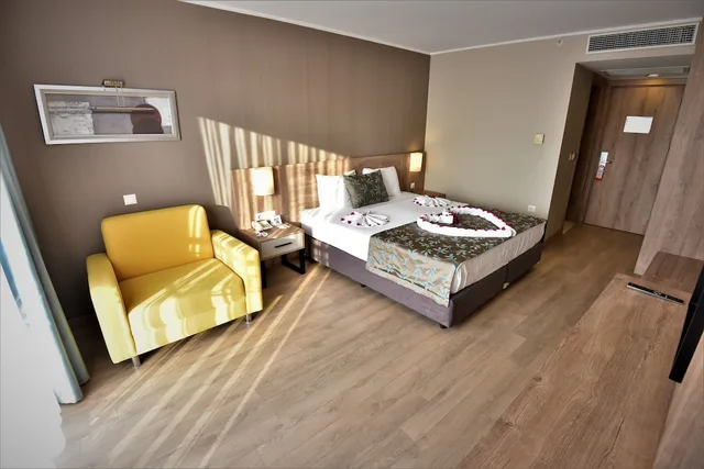غرفة قياسية بسرير مزدوج أو سريرين منفصلين، Lucida Beach Hotel 1/4