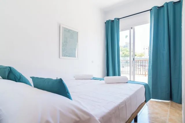 جناح ديلوكس بأربعة أسرّة بشرفة بغرفتي نوم مع أريكة، Hotel Lis 4/10