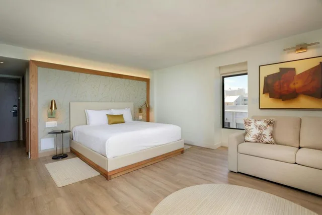 Island, Junior Suite, King Bed, Ocean Front, Beach Front, Sofa, Corner، Courtyard Isla Verde Beach Resort 3/6