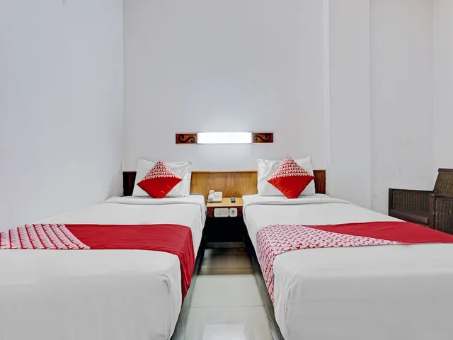 Deluxe, Twin Beds, Collection O Riau Near Trans Studio Bandung Formerly Hotel Montameri 5/7