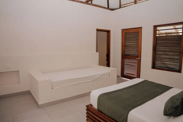 غرفة كلاسيكية بسرير مزدوج وسرير فردي، HUKUMEIZI HOTEL 2/3