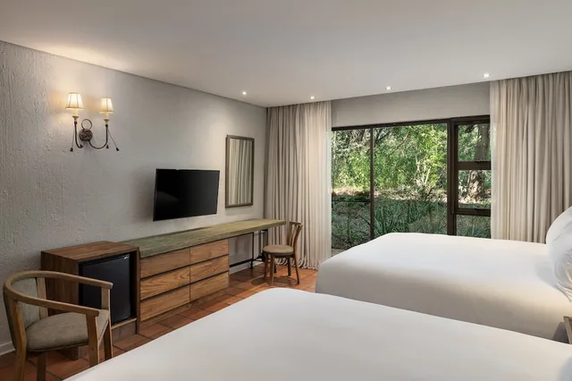 Deluxe, Family, 2 King Beds, Protea Hotel By Marriott Kruger Gate 8/10