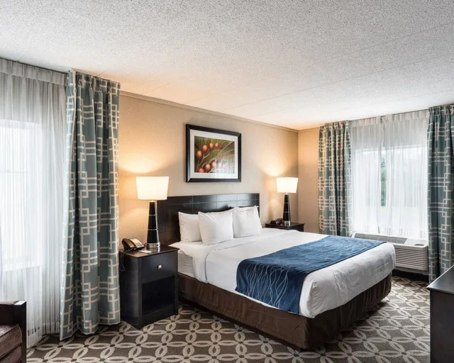 جناح بسرير كينج مع أريكة، Comfort Inn Rehoboth Beach 3/5