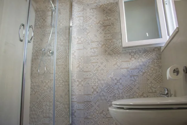 غرفة كومفورت رباعية بسرير مزدوج وسرير بطابقين بشرفة، B&B Radici 4/4