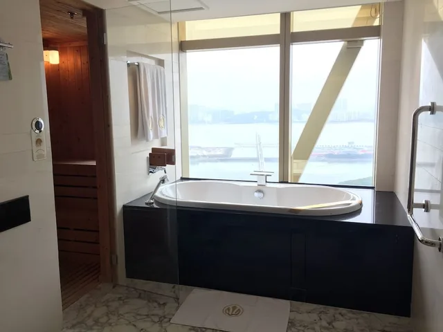 غرفة ركنية بسرير كينج، Grand Lisboa 3/4
