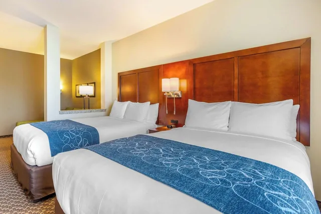 Room, Multiple Beds، Comfort Suites Burlington Near I-5 5/9