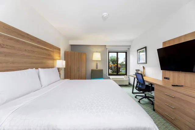 غرفة قياسية بسرير كينج، Holiday Inn Express San Jose Costa Rica Airport 1/10