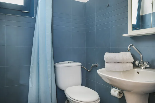 شقة بسرير مزدوج وسريرين منفصلين بإطلالة على البحر بشرفة بغرفة نوم واحدة، Metaxatos Apartments 3/3