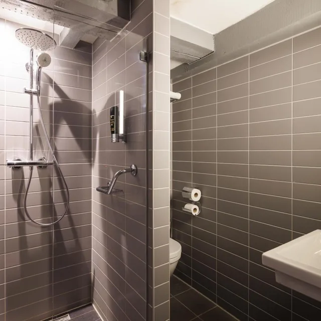 غرفة قياسية مفردة، Hotel CC 21/22