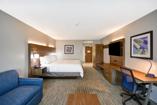 غرفة بسريرين كوين مع أريكة لذوي الإعاقة، Holiday Inn Express & Suites Houston NASA - Boardwalk Area 3/5