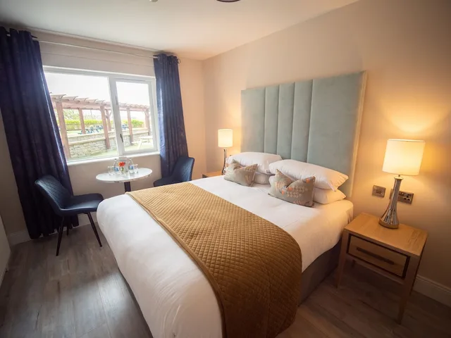 غرفة بسرير مزدوج بإطلالة على الحديقة، Ocean Sands Hotel 1/1