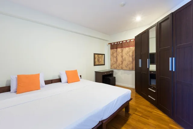 2 Bedrooms, Apartment, 2 Double Beds, Pool View, Baan Poolom Beachfront Condominium 3/5