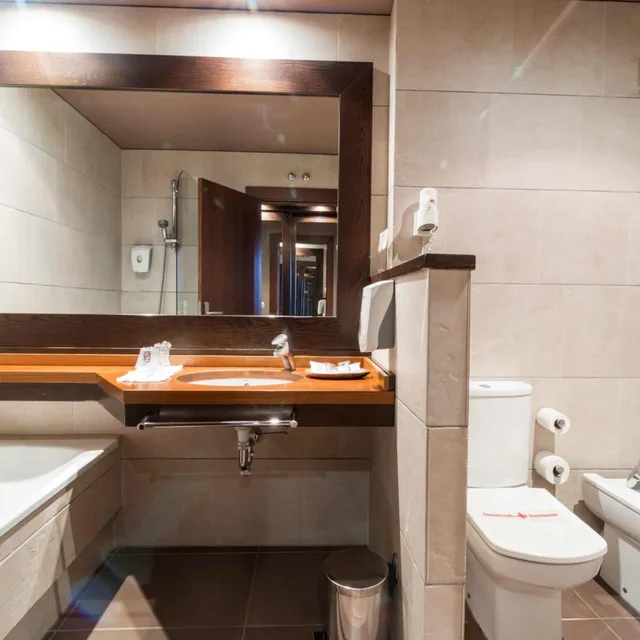 غرفة ثلاثية، HOTEL RESTAURANTE EL PATIO 5/5