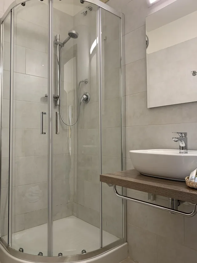 غرفة رباعية، Cairoli Hotel 10/10
