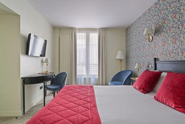 غرفة سوبيريور بسرير كوين، Hotel De Sevres 2/5