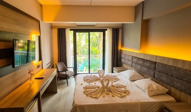 غرفة قياسية بسرير كوين وسرير فردي بغرفة نوم واحدة، Medos hotel 4/10