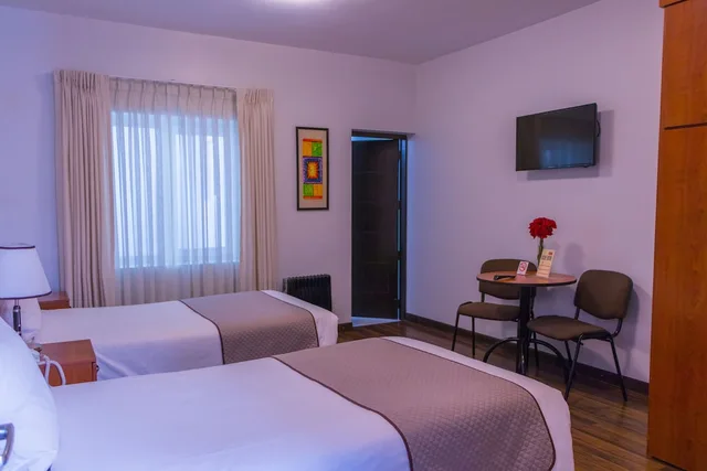 غرفة بسرير كوين، HOTEL CALACOTO 2/7