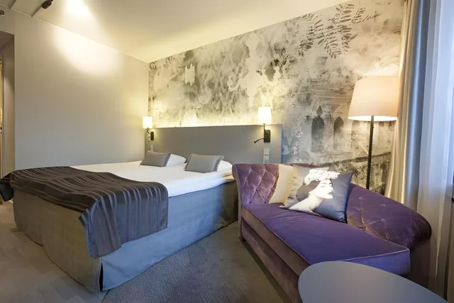 Room, Single, Twin Beds, Bathtub, Scandic Park Helsinki 1/1