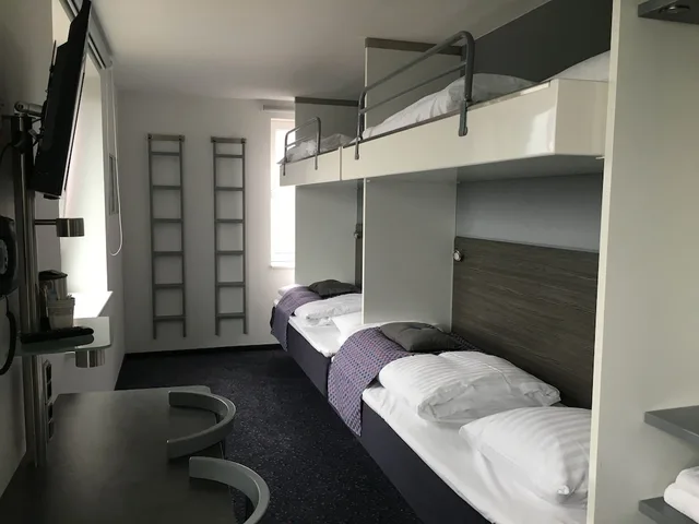 Family, 2 Bunk Beds, CABINN Vejle 1/7