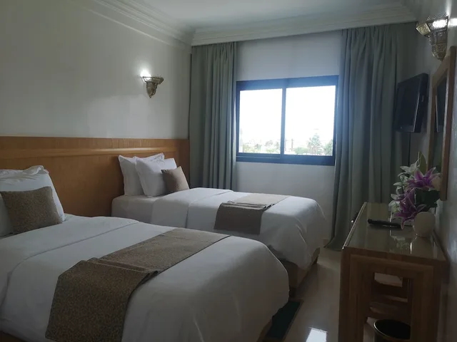Standard, Twin Beds, MAJLISS 5/10