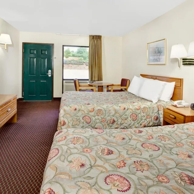 غرفة ديلوكس بسريرين مزدوجين، Super 8 By Wyndham Marietta/West/Atl Area 4/10