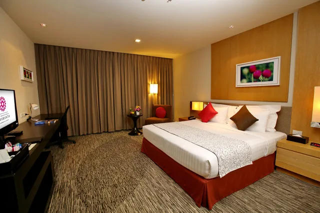 غرفة ديلوكس بسرير كينج بشرفة، Amaranth Suvarnabhumi Hotel 5/19
