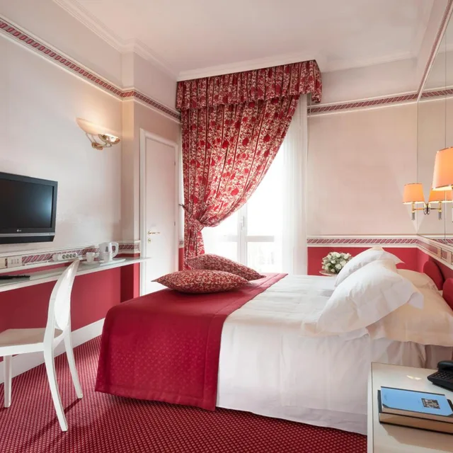 غرفة كلاسيكية بسرير مزدوج أو سريرين منفصلين بشرفة، Hotel Milton Rimini 4/7