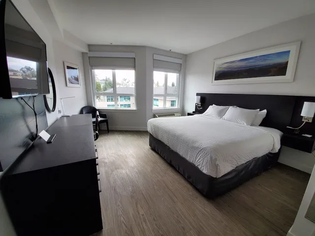 غرفة قياسية بسرير كينج، Quality Inn Nanaimo Downtown 1/10
