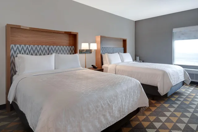 Room, Double Bed, Accessible, Holiday Inn Erie 2/2