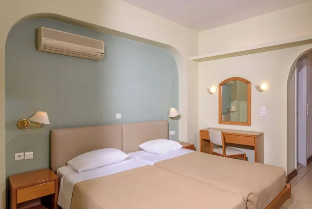 غرفة قياسية بسريرين منفصلين، Zeus Hotels El Greco Heraklion 4/9