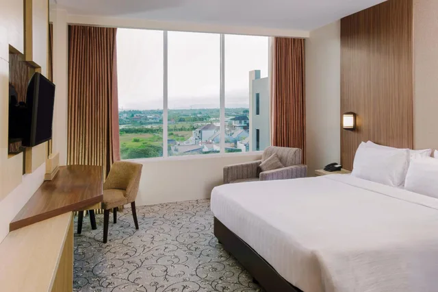 غرفة بريميير ديلوكس بسرير كينج، Aston Gorontalo Hotel & Convention Center 3/6